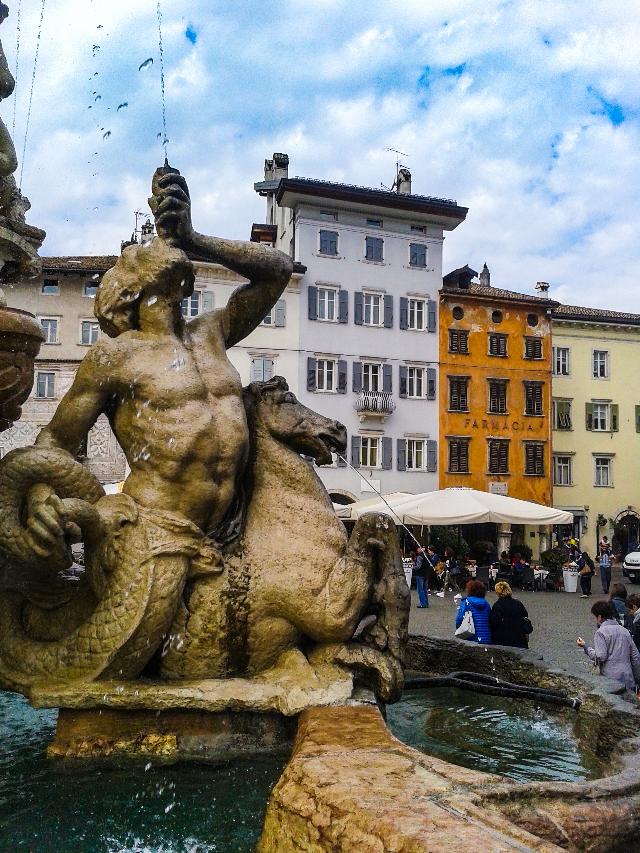 Visitare Trento ed ammirare la fontana del Nettuno
