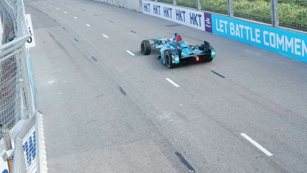 foto di auto in gara, il gran premio di Roma Formula E è tra i più attesi al mondo.